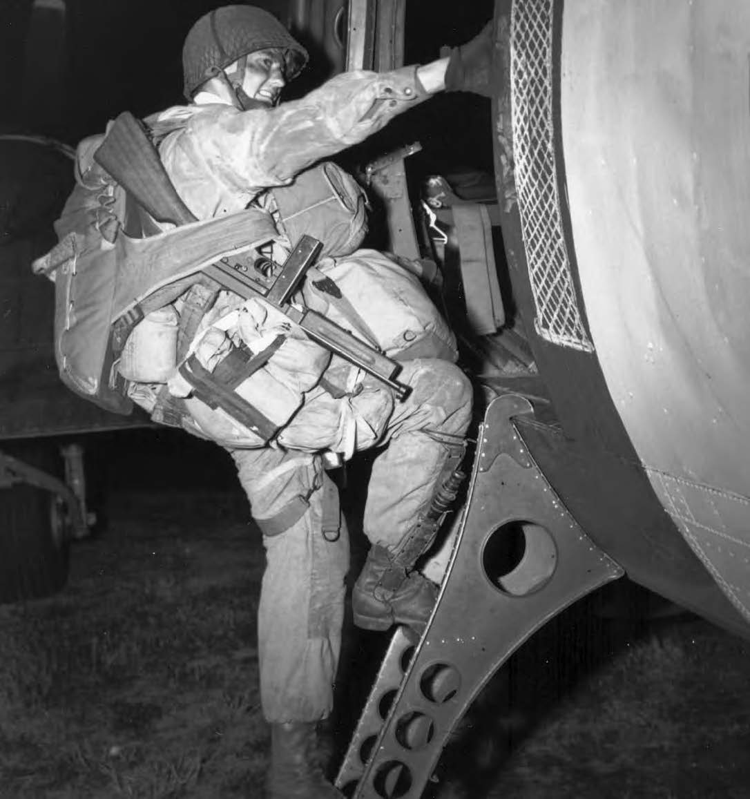 Airborne soldiers